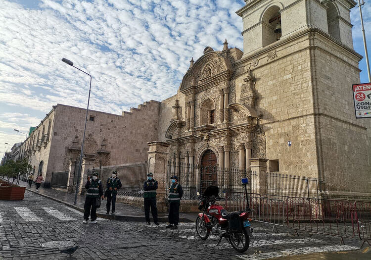 Arequipa: 2 mil 500 policías resguardarán el Centro Histórico por Semana Santa