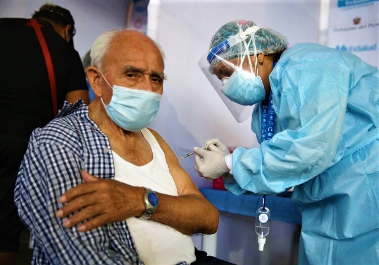 Arequipa: anuncian 4.ª dosis para vacunación contra covid-19 para mayores de 70 años