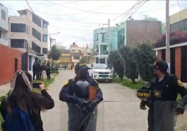 Fiscalía allana vivienda y oficina de Vladimir Cerrón en Huancayo