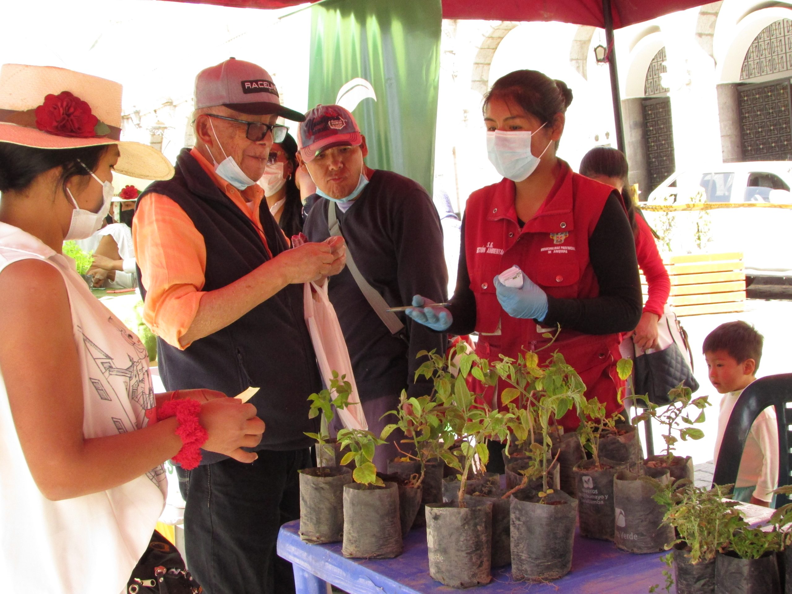 Arequipa: “Trueque ambiental” busca apoyo para recicladoras formalizadas