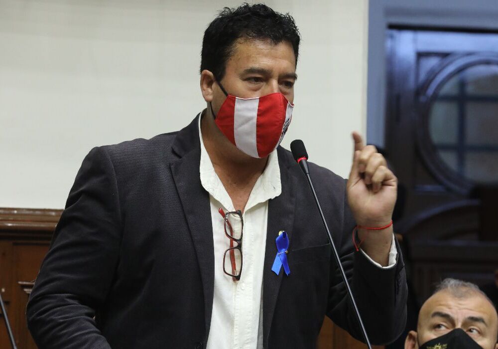 Edwin Martínez: “En el caso del premier, yo sí estoy de acuerdo con una censura” (VIDEO)