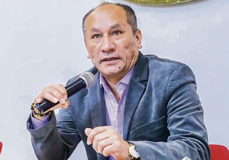 Policía intensifica búsqueda de exministro, Juan Silva y abogado afirma que está en el Perú
