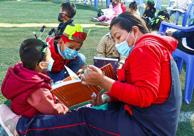 Bibliotecas itinerantes en Arequipa: promoviendo la lectura en niños y jóvenes