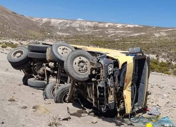 Dos fallecidas en accidente de tránsito en carretera Arequipa- Puno