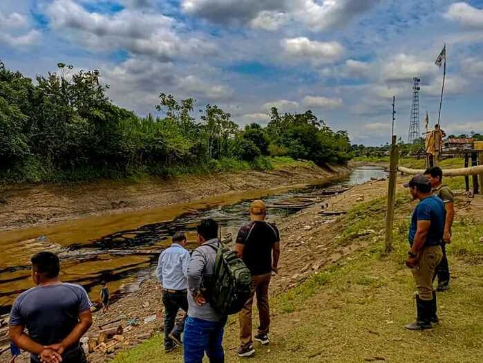Loreto: Nativos afectados por derrame de petróleo piden ayuda y mantienen bloqueo