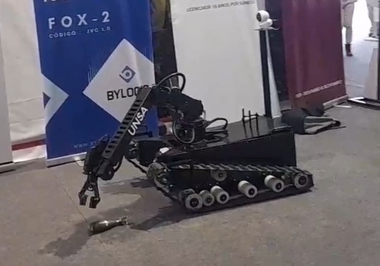 Arequipa: primer robot desactivador de explosivos elaborado por la UNSA
