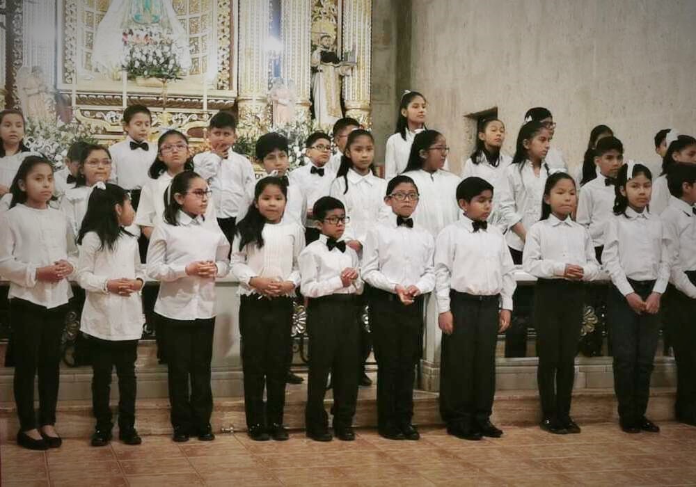 Niños de Sinfonía por el Perú deleitaron en espectacular Concierto Sacro