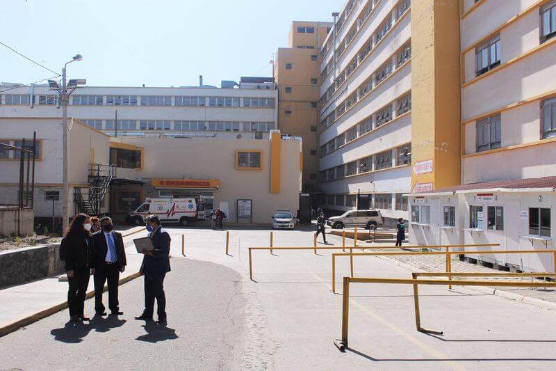 Trabajadores del Hospital Honorio Delgado a la deriva luego de fallido proceso de reasignación