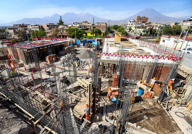 Región Arequipa tiene 119 obras paralizadas que ocasionan más de mil millones en pérdidas