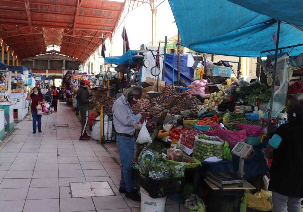 Arequipa: precio de alimentos de la canasta básica familiar se mantienen en mercado San Camilo