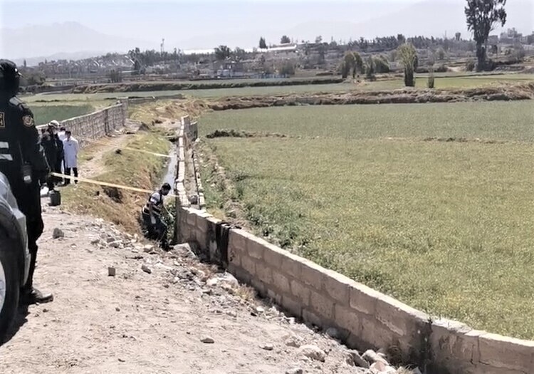 Arequipa: hallan cuerpo sin vida de mujer en canal de regadío en Uchumayo