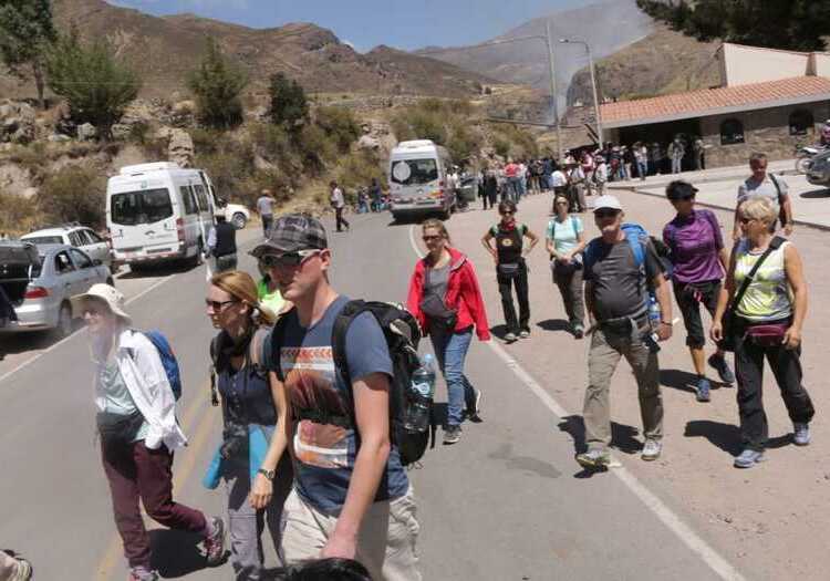 Protestas en Arequipa: más de 700 turistas no pueden retornar a sus destinos (VIDEO)