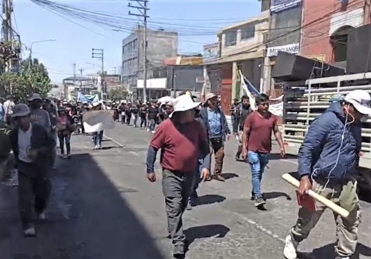 Protestas en Arequipa EN VIVO: Jornada de marchas, bloqueo de vías (martes 10)