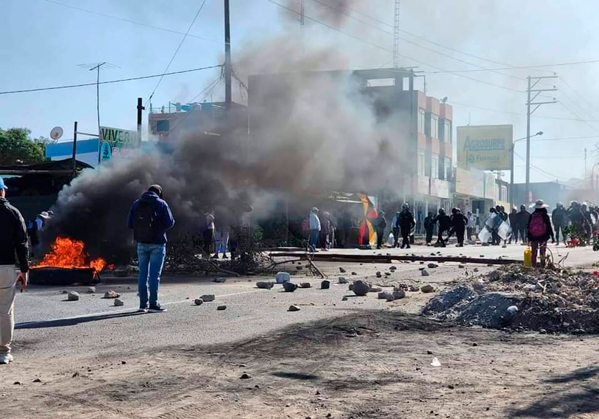 Protestas en Arequipa: manifestantes bloquean la Panamericana Sur en varios puntos de La Joya