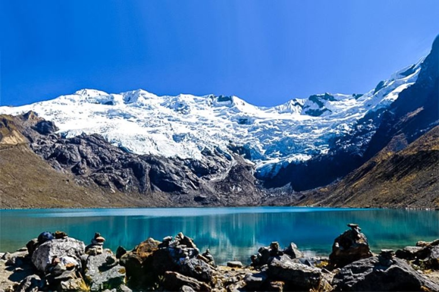 El nevado Huaytapallana sufre un estrepitoso deshielo de su masa glaciar. Foto: Huanca York Times.