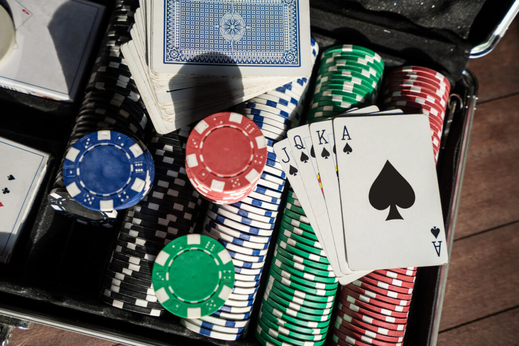 En todo casino online que se precie, dentro de su oferta de juegos, existirá al menos una mesa para jugar al baccarat.