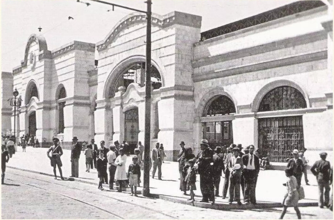 Mercado popular San Camilo , Arequipa 1930
