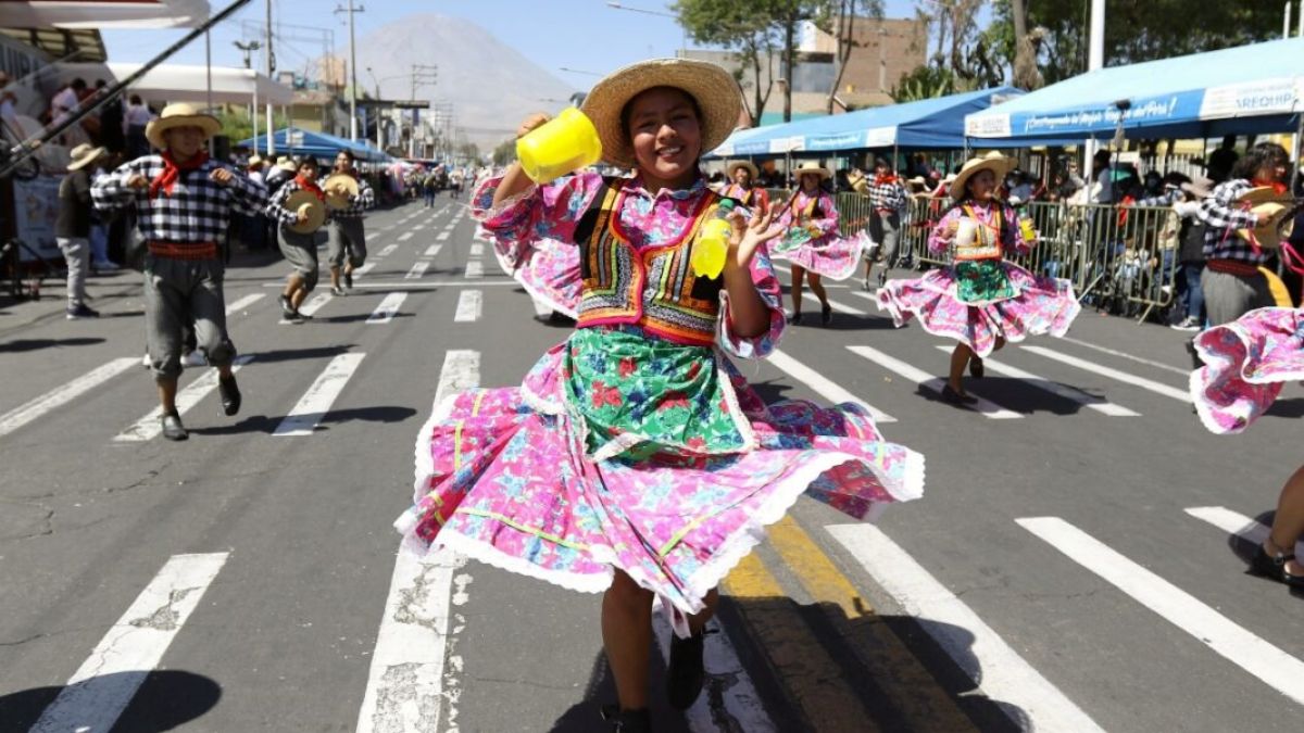 conoce el recorrido, hora y lugar del pasacalle en Cerro Colorado por aniversario de Arequipa