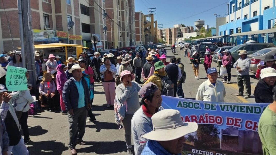 Arequipa: Vecinos de Sabandía protestan contra Sedapar por cobro excesivo de agua