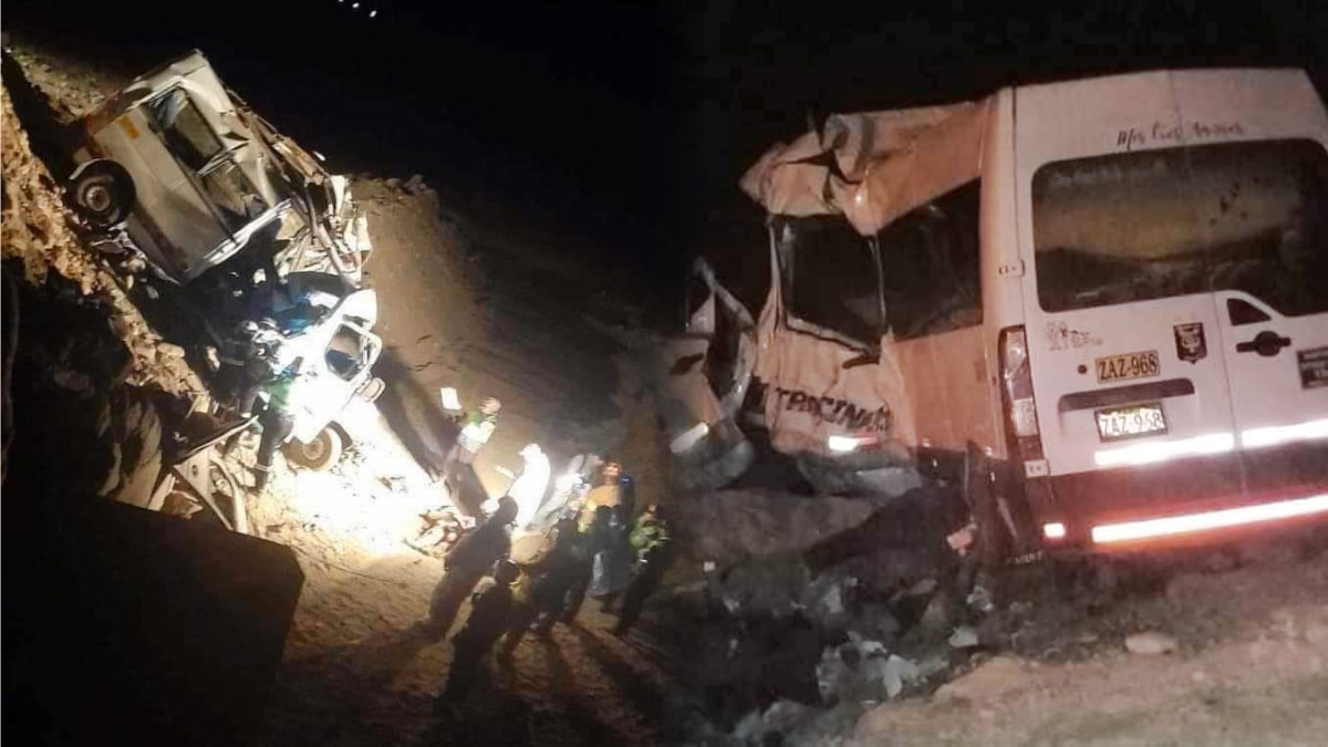 imagenes-de-accidente-en-vitor-donde-perdieron-la-vida-10-pasajeros-de-minivan-de-la-empresa-caminos-del-inca-que-cubria-la-ruta-arequipa-camana
