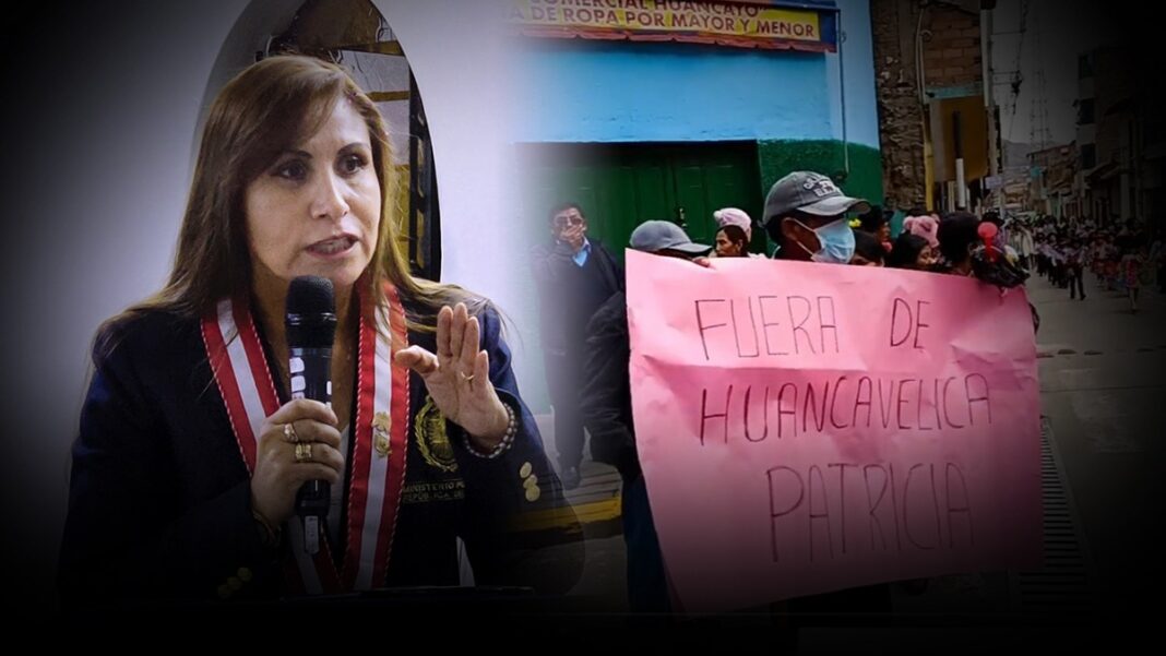 Fiscal de la Nación llega a su natal Huancavelica, pero la rechazan y le tiran huevos (VIDEO)