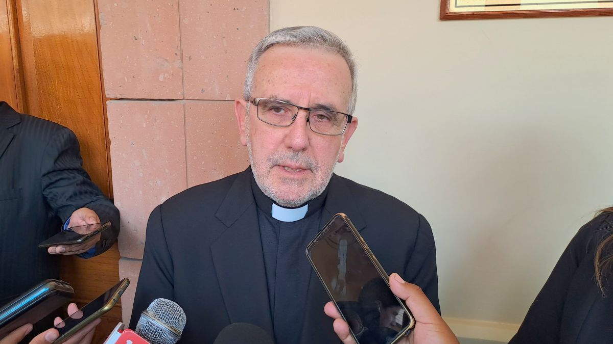 Arzobispo de Arequipa sobre bono de congresistas: "Con los sueldos que reciben, tienen suficiente"
