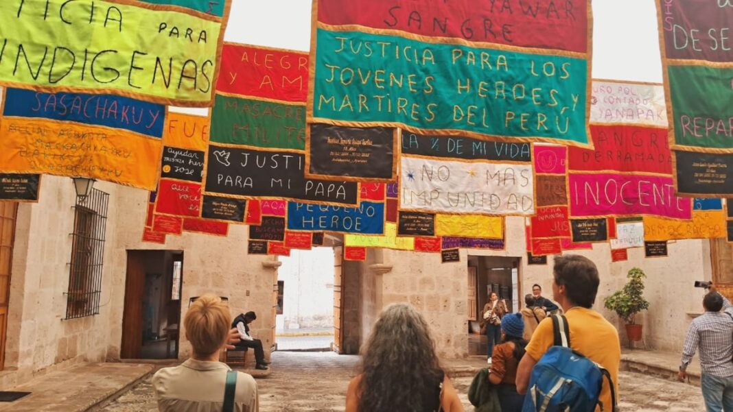 Wiphalas por la memoria en Hay Festival Arequipa