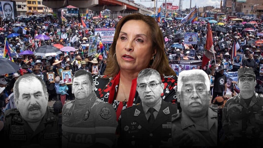 Dina Boluarte premió a altos mandos de la PNP y del Ejército pese a que son responsables de las operaciones donde murieron decenas de peruanos (VIDEO)