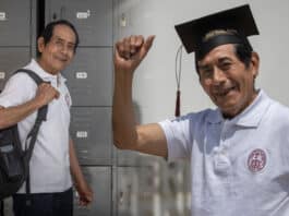 don porfirio arias peruano de 76 años uni graduó ingeniería eléctrica