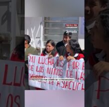 Ayacucho: Trabajadores del Ministerio de Vivienda protestan por extinción de 14 programas sociales (VIDEO)
