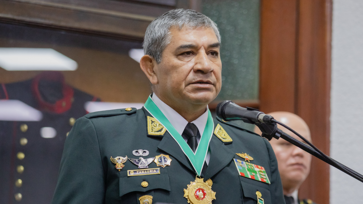 Víctor Zanabria envía abrazo a policías pese a acusación de usarlos como albañiles