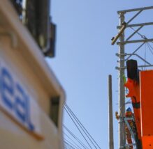 Este martes y miércoles, 9 distritos de Arequipa tendrán cortes de electricidad programados. Entérate de los detalles.