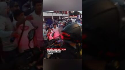 Junín: Ciudadanos de Huancayo rechazan a César Acuña, aliado del gobierno de Boluarte (VIDEO)