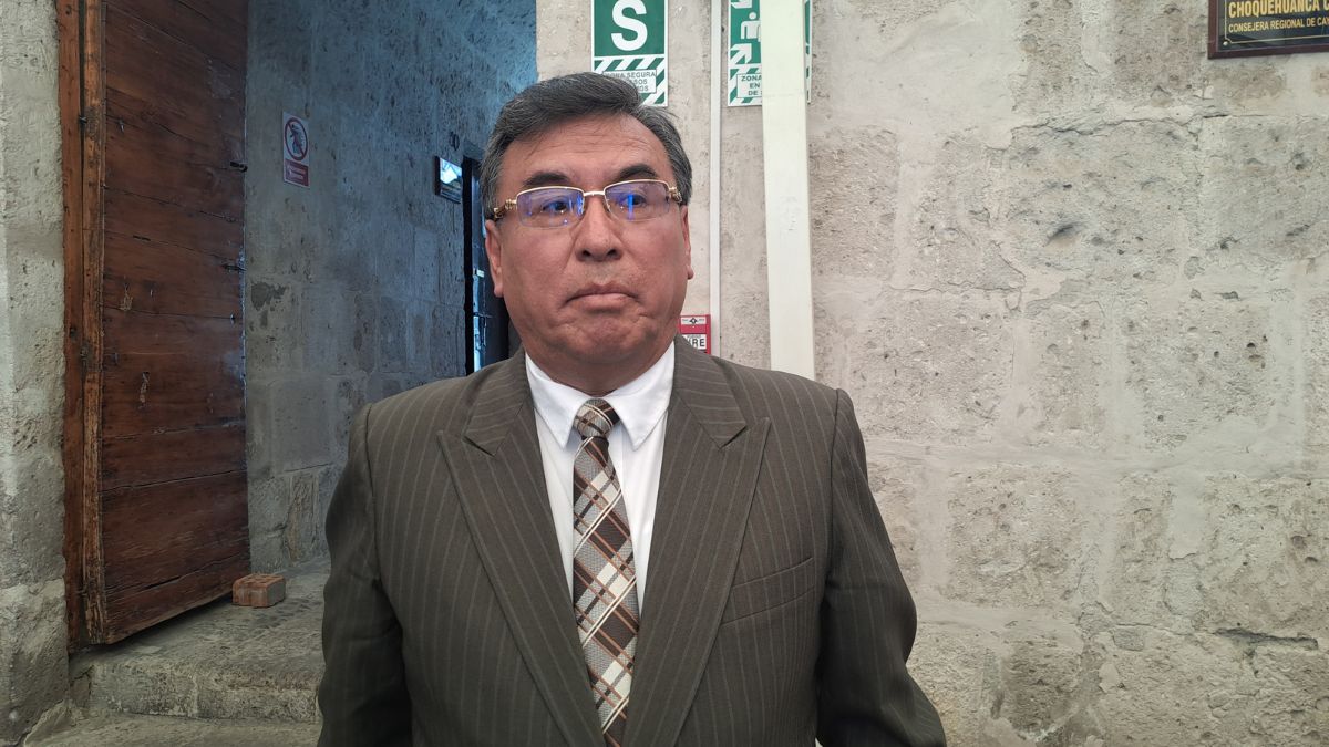 Aprueban vacancia de Miguel Ángel Linares como consejero regional por Arequipa