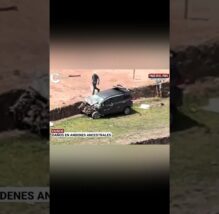Cusco: Vehículo cae dentro de centro arqueológico y daña andenes incas (VIDEO)