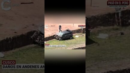 Cusco: Vehículo cae dentro de centro arqueológico y daña andenes incas (VIDEO)