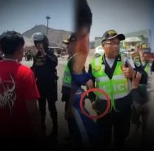 COMO SI FUERAN DELINCUENTES | Fuerte operativo policial detiene a deudos que marchaban rumbo a Lima (VIDEO)