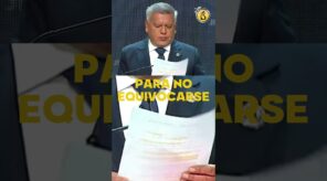 César ACUÑA no suelta el PAPEL por MIEDO a equivocarse en el DEBATE y lee palabra por palabra (VIDEO)