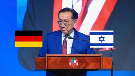 José Balcázar causa rechazo por responsabilizar “en parte” a los judíos de haber empujado a Alemania a la guerra (VIDEO)