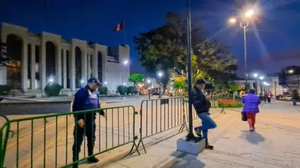 Municipalidad de Arequipa insiste en cierre nocturno de Plaza España
